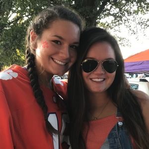 Meet your Posher, Natalie